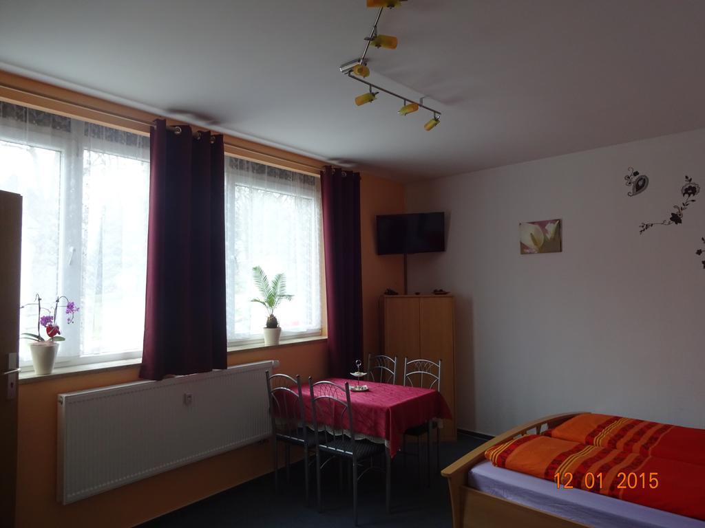 Ferienwohnung Freund Weimar  Zimmer foto